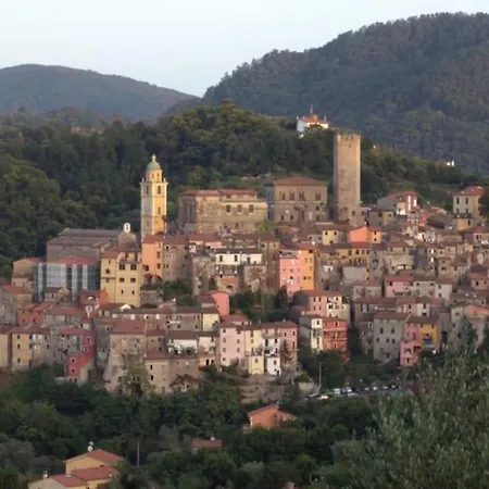 Semesterbostad Alloro Loft Storico